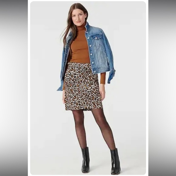 NWOT J. Crew brown leopard print buckle corduroy mini skirt - Picture 5 of 10